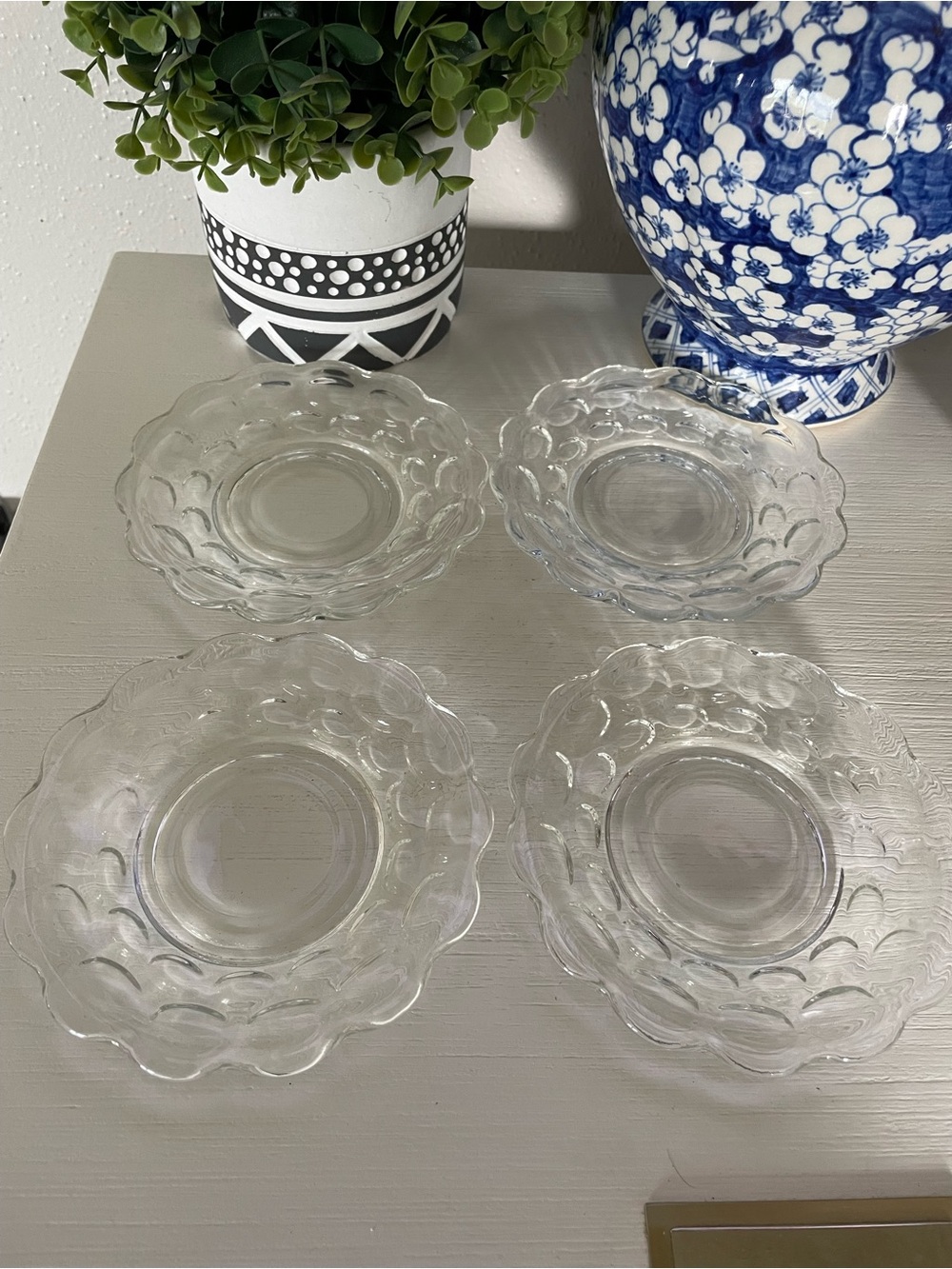 Vintage Federal Yorktown Glass scalloped style Luncheon Saucers set of 4